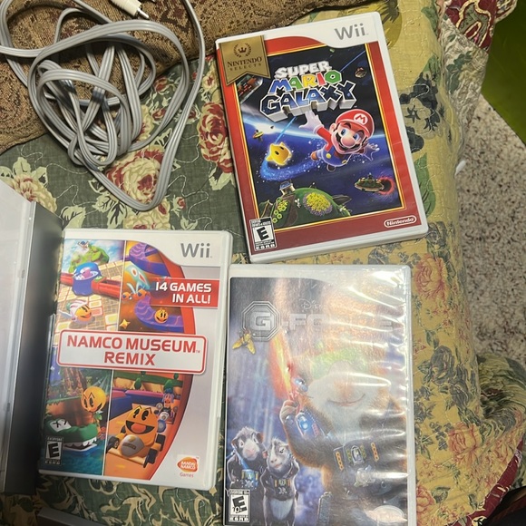 Wii - Picture 2 of 12